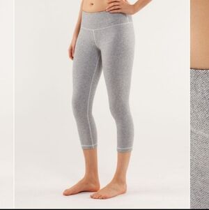 Lululemon Herringbone Light Gray Cropped Leggings Sz 4 Rare Pattern